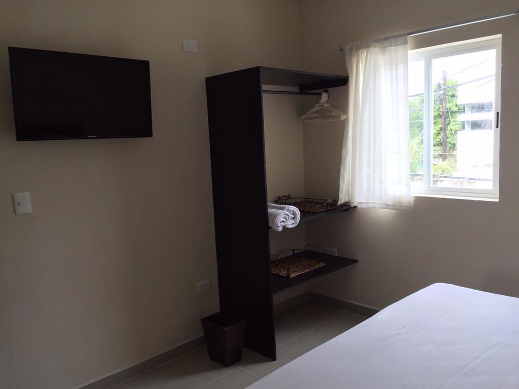 Whyz 4 You Private Rooms Puerto Morelos Kültér fotó