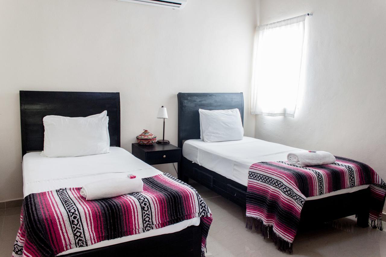 Whyz 4 You Private Rooms Puerto Morelos Kültér fotó