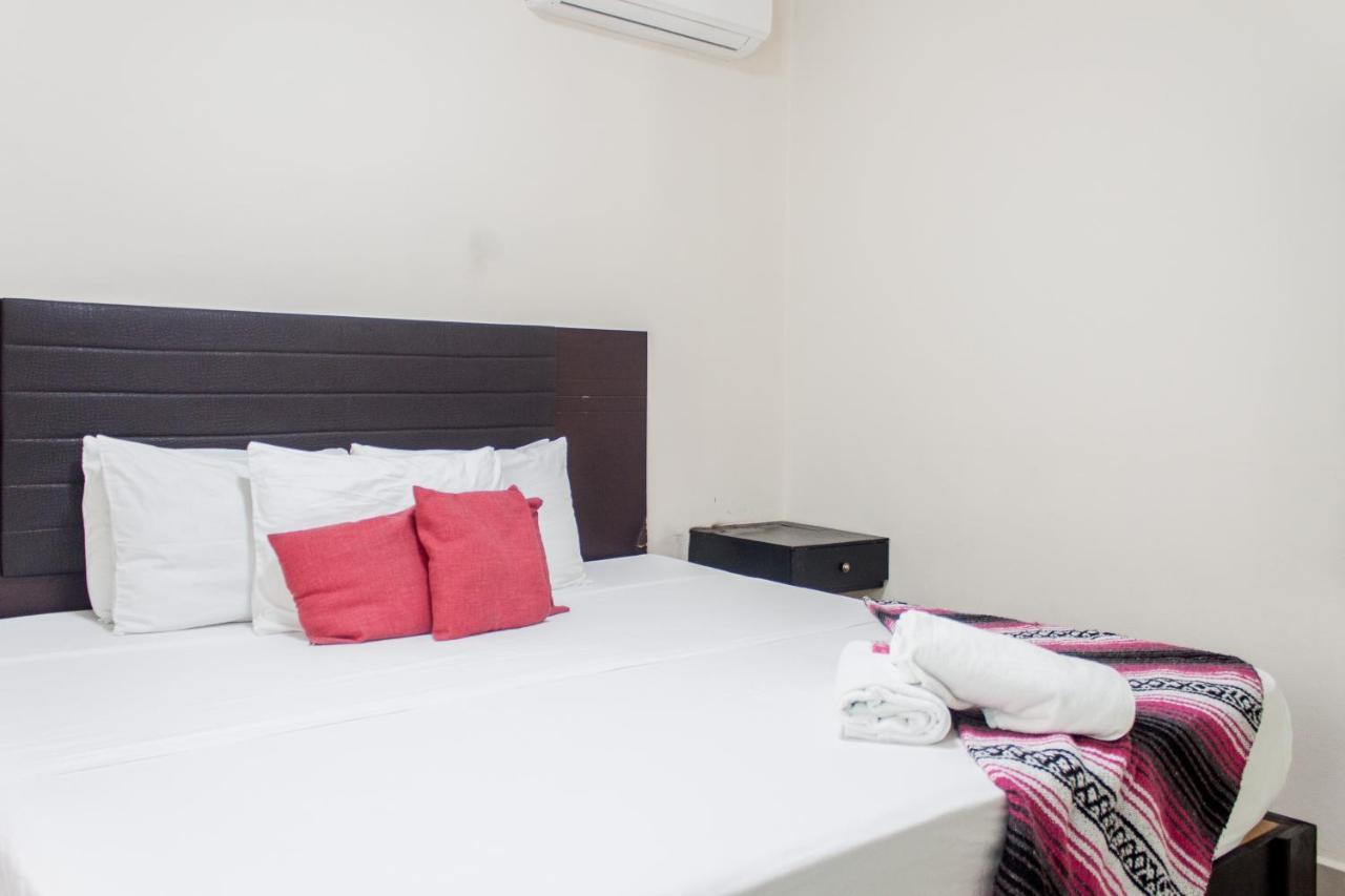 Whyz 4 You Private Rooms Puerto Morelos Kültér fotó